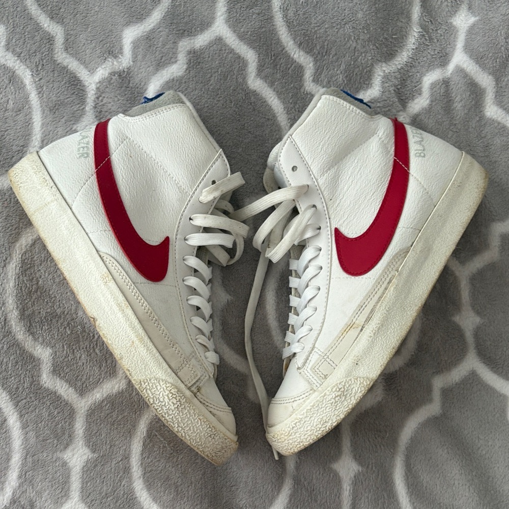 Nike blaze White and Red High-Top Athletic Shoes